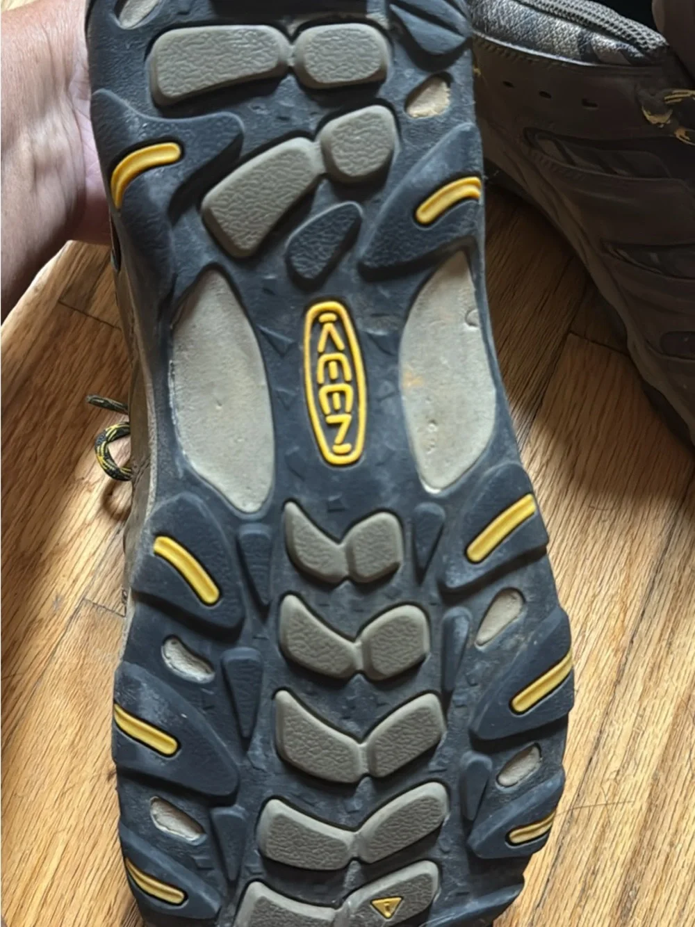 Keen sturdy trail